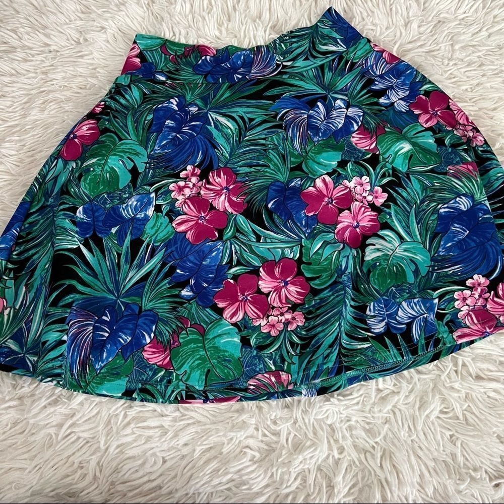 🌸Charlotte Russe Tropical Skater Mini Skirt Size Medium